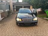 Mercedes-Benz C 220 CDI T - Mercedes-Benz C 220 aus 2004: Cdi