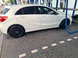 Mercedes-Benz Mercedes  A 180 - Mercedes-Benz A 180: Coupe