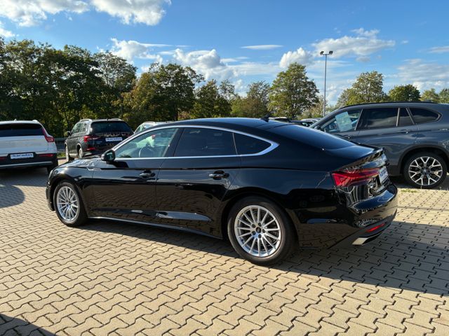 Fahrzeugabbildung Audi A5 Sportback 40 TDI quattro >S Line/AUT/KAM/PDC