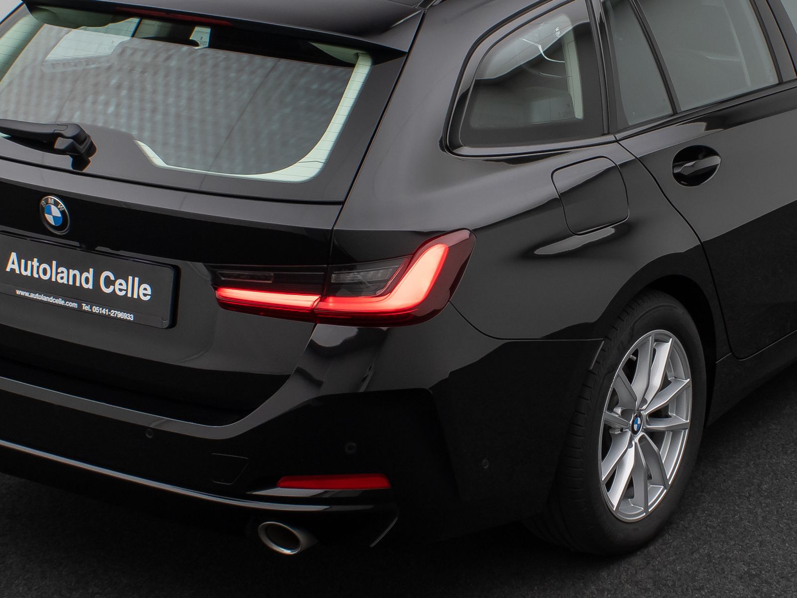 Fahrzeugabbildung BMW 318i Kamera DAB HiFi Widscreen DrivAssist Alarm