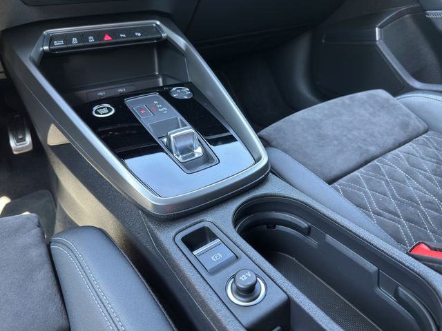 A3 Sportback 35 TDI S line AHK B&O MATRIX-LED