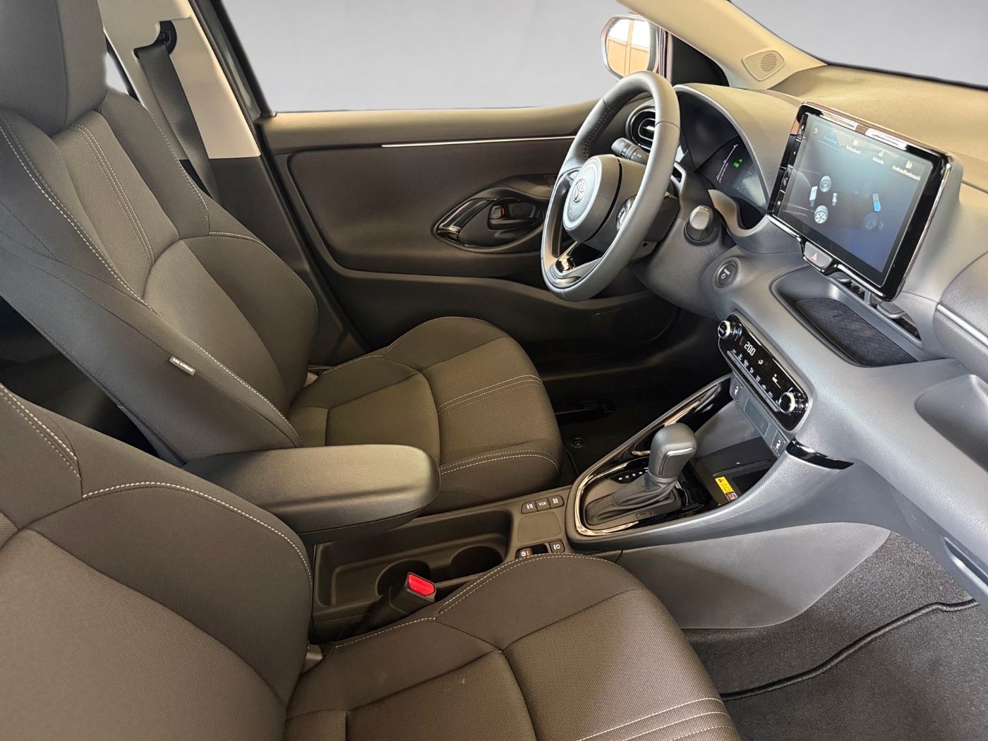 Fahrzeugabbildung Toyota Yaris 1.5 Teamplayer Kamera,LED,Matrix,ACC,PDC