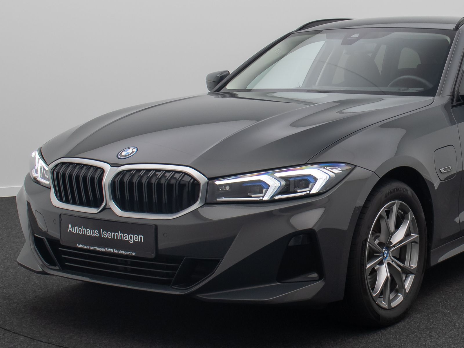 Fahrzeugabbildung BMW 330e Individual DAB HiFi Kamera Komfort Sport