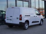 Fiat Doblo Maxi / 10-Zoll-Radio + Heckkamera - Tageszulassungen mit Diesel-Antrieb: Kleinbus