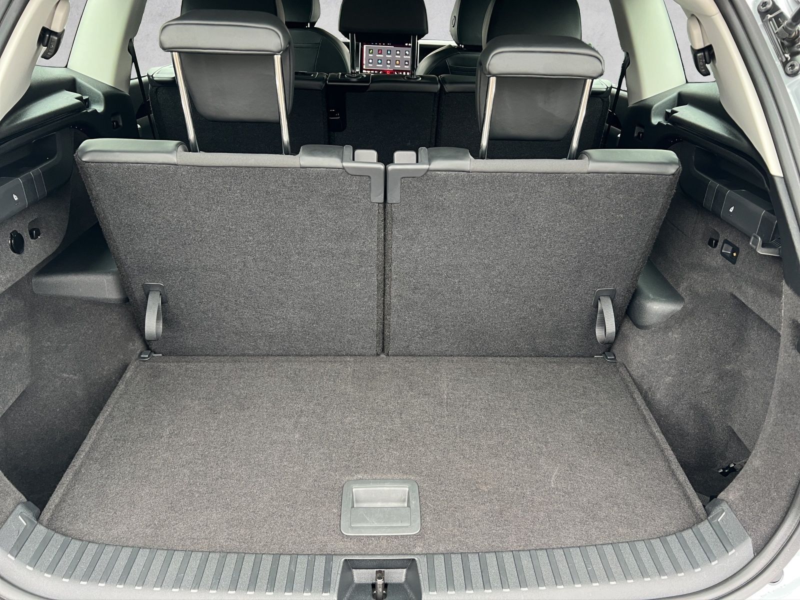 Tayron Life 4M 2.0 TDI DSG AHK*Navi*7-Sitzer