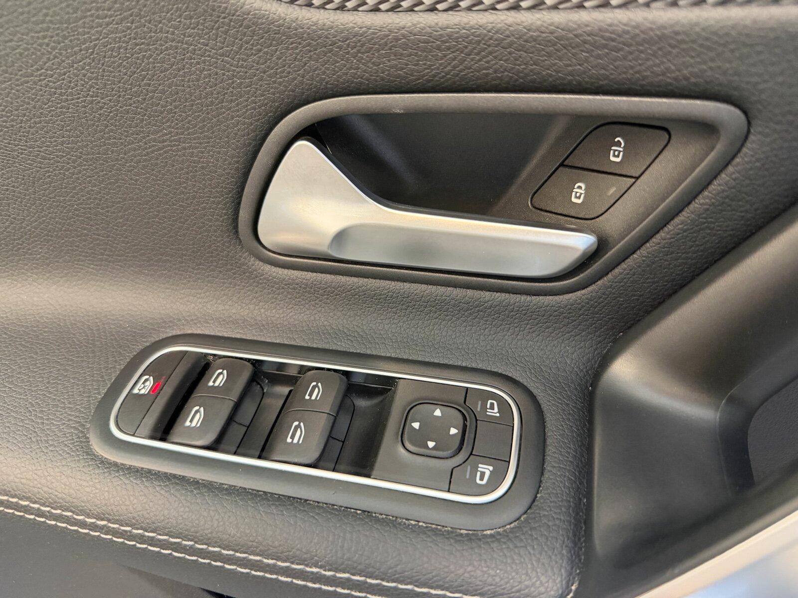 Mercedes-Benz A 200 PROGRESSIVE LED MBUX PTS SHZ TEMPOMATNavi