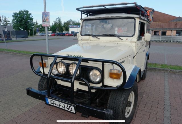 Toyota Land Cruiser FJ40 Geländewagen BJ 1979