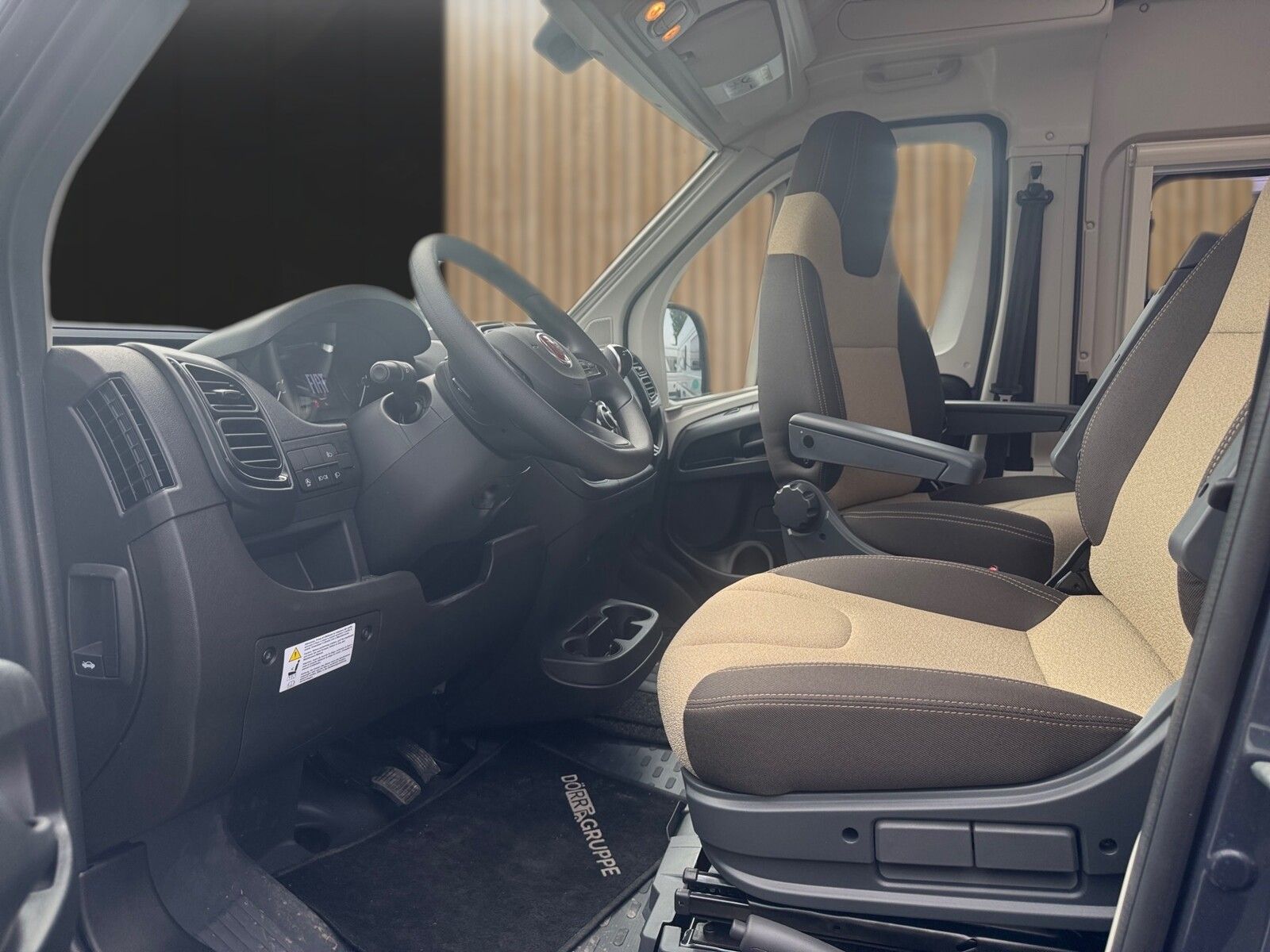 Fahrzeugabbildung Forster Vantasy FV599HB Autom.140PS Diesel Heizung
