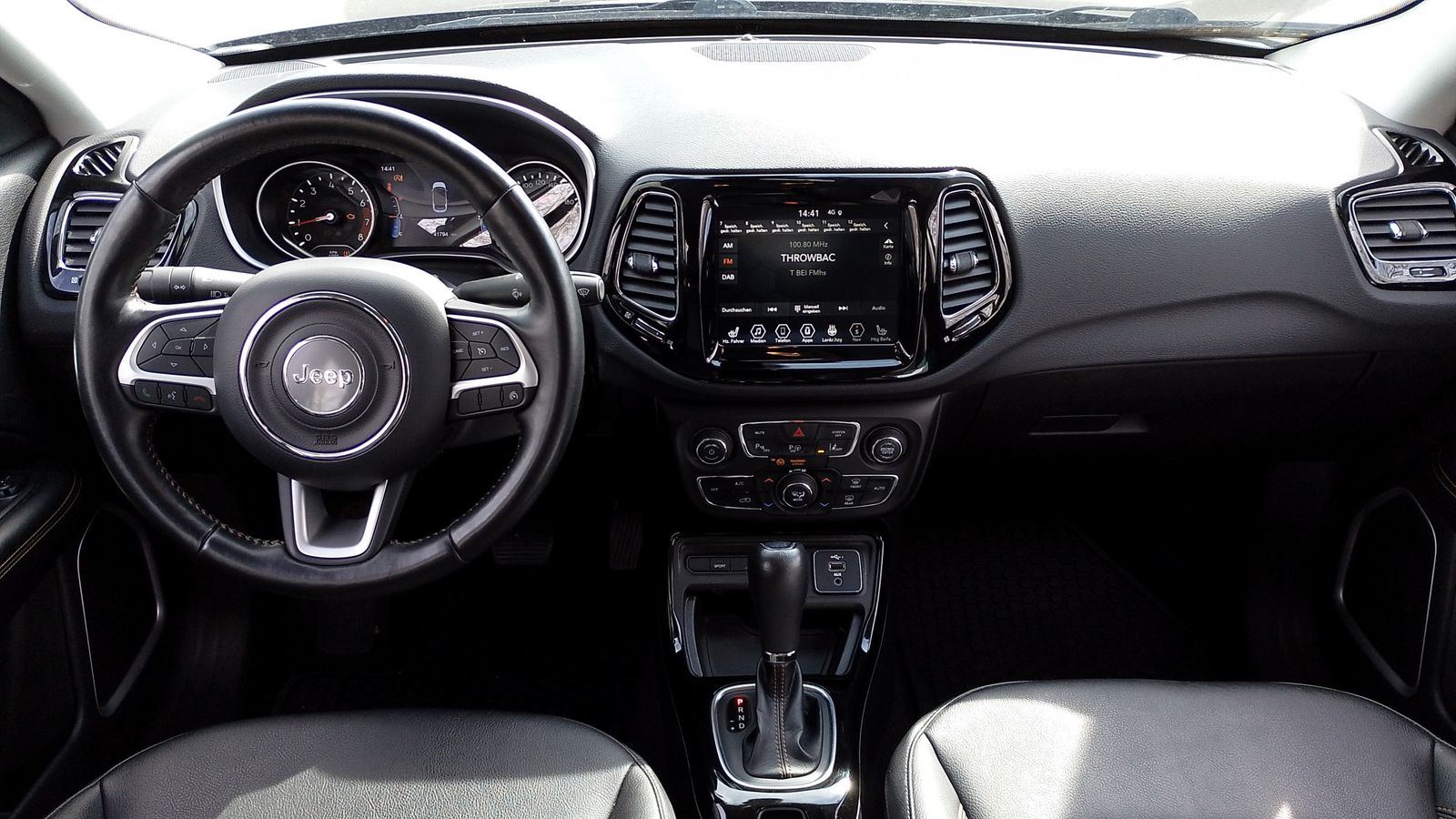 Fahrzeugabbildung Jeep Compass Limited FWD