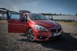 BMW 220i Active Tourer - Sport Line - BMW 220 Active Tourer in Köln