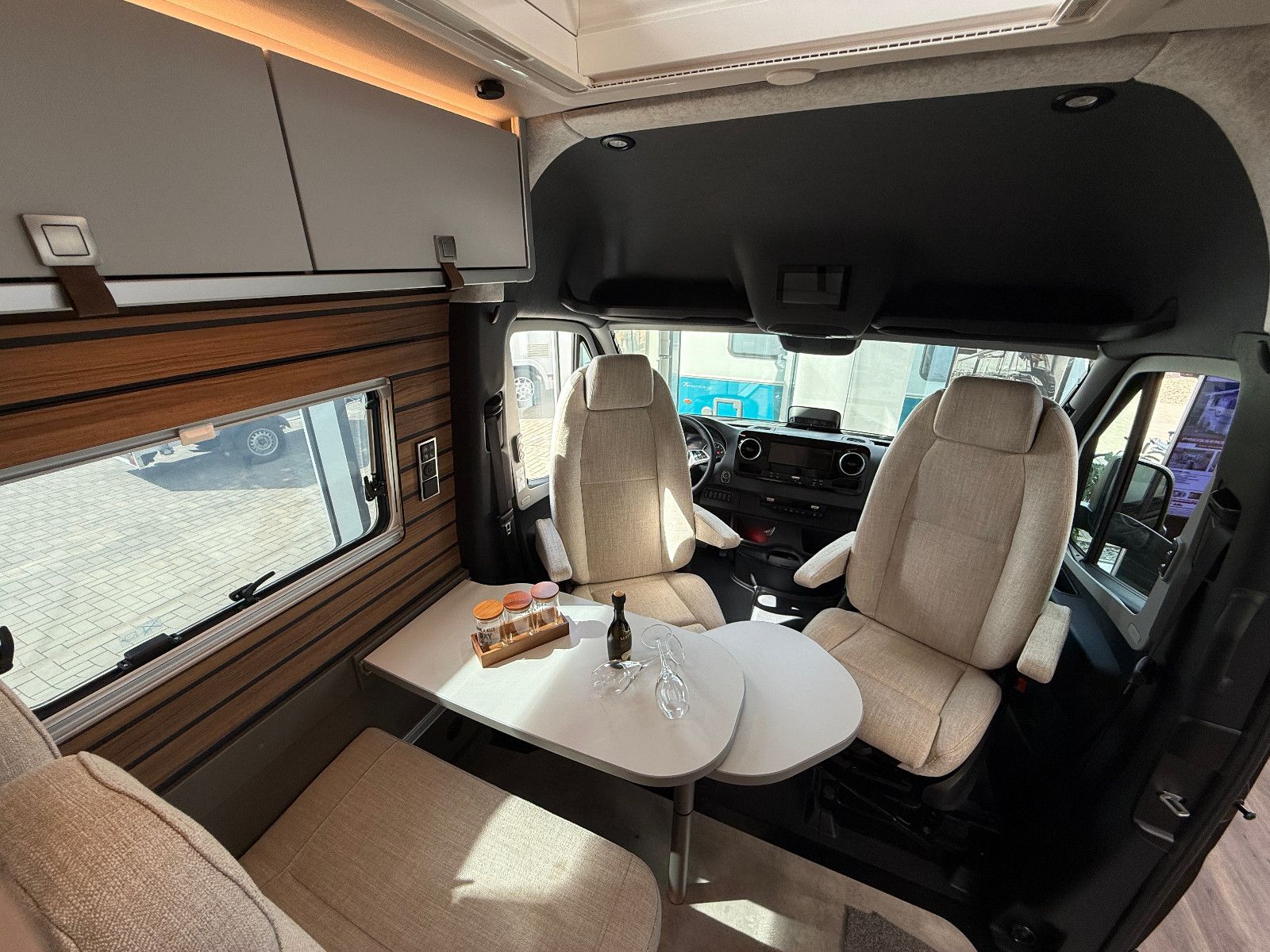 Fahrzeugabbildung HYMER / ERIBA / HYMERCAR Grand Canyon S - MB 600 - 4x4