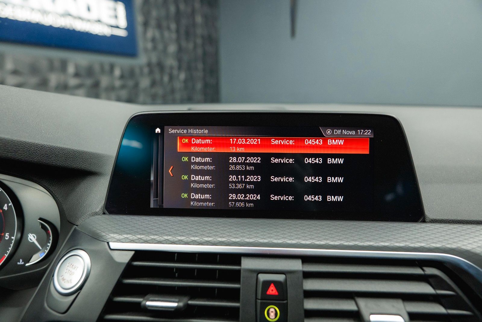 Fahrzeugabbildung BMW X4 xDrive 20d M Sport X Shadow Line *ACC*LED*DAB