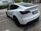 Tesla Model Y  Dual Motor  AWD  - Tesla Model Y von privat