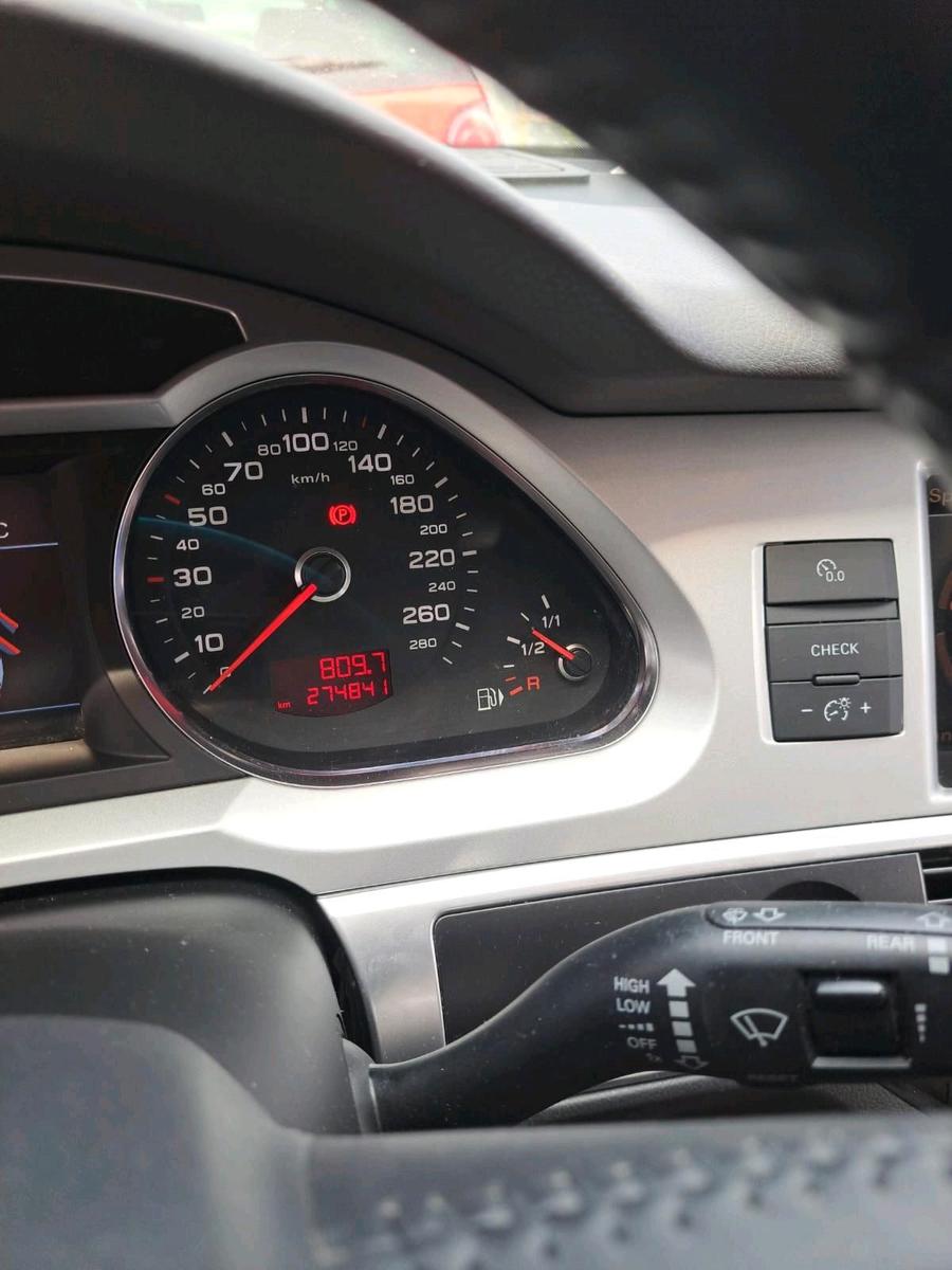 Audi A6 2009 — photo 7
