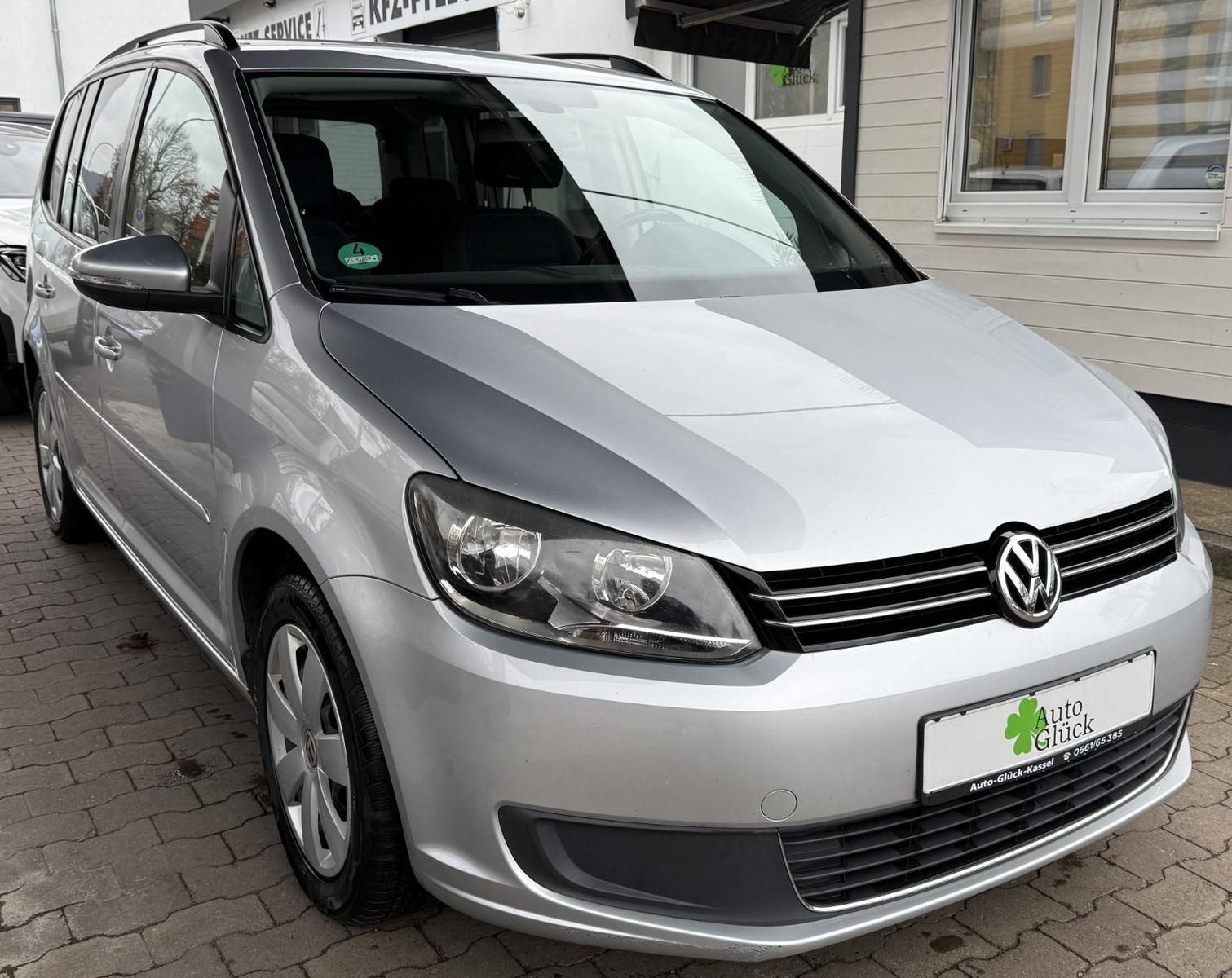 Volkswagen Touran 1,4l 7Sitzer/Navi/2.Hand/Comfortline