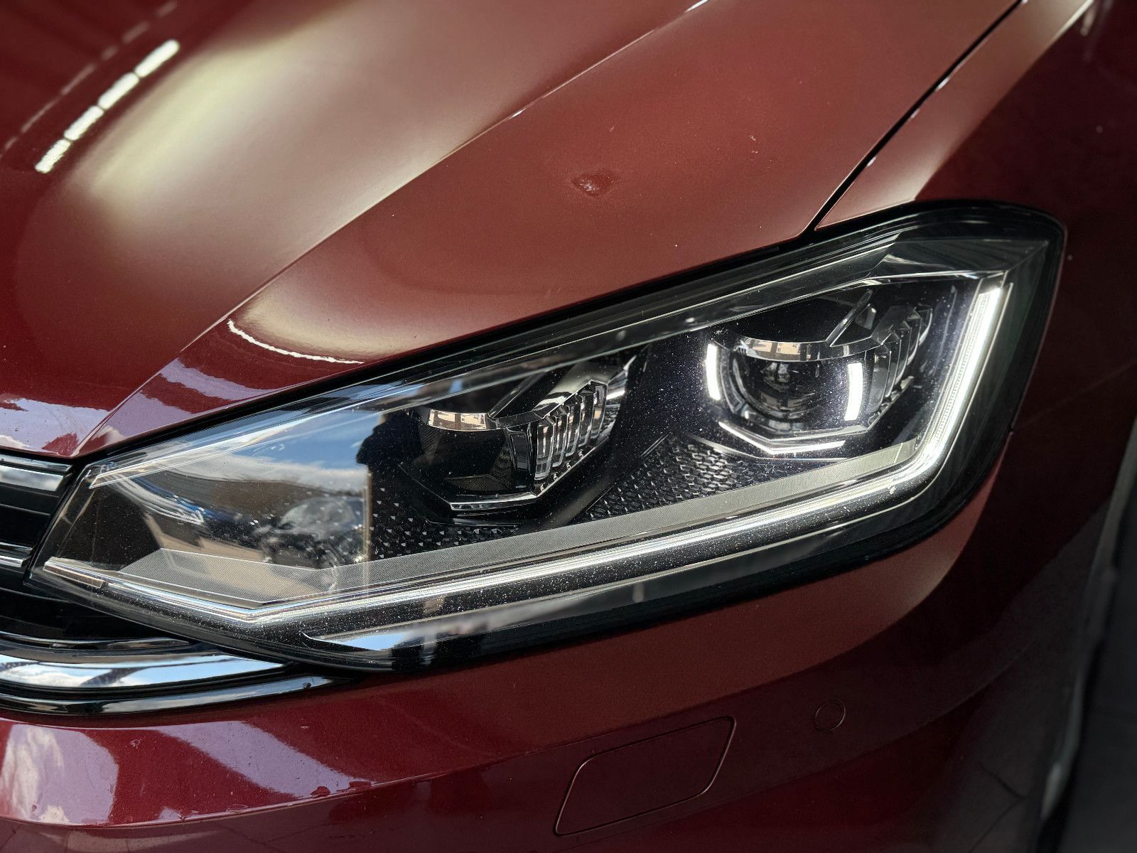 Fahrzeugabbildung Volkswagen Golf Sportsvan VII 1.5TSI  Highline|NAVI|KAMERA
