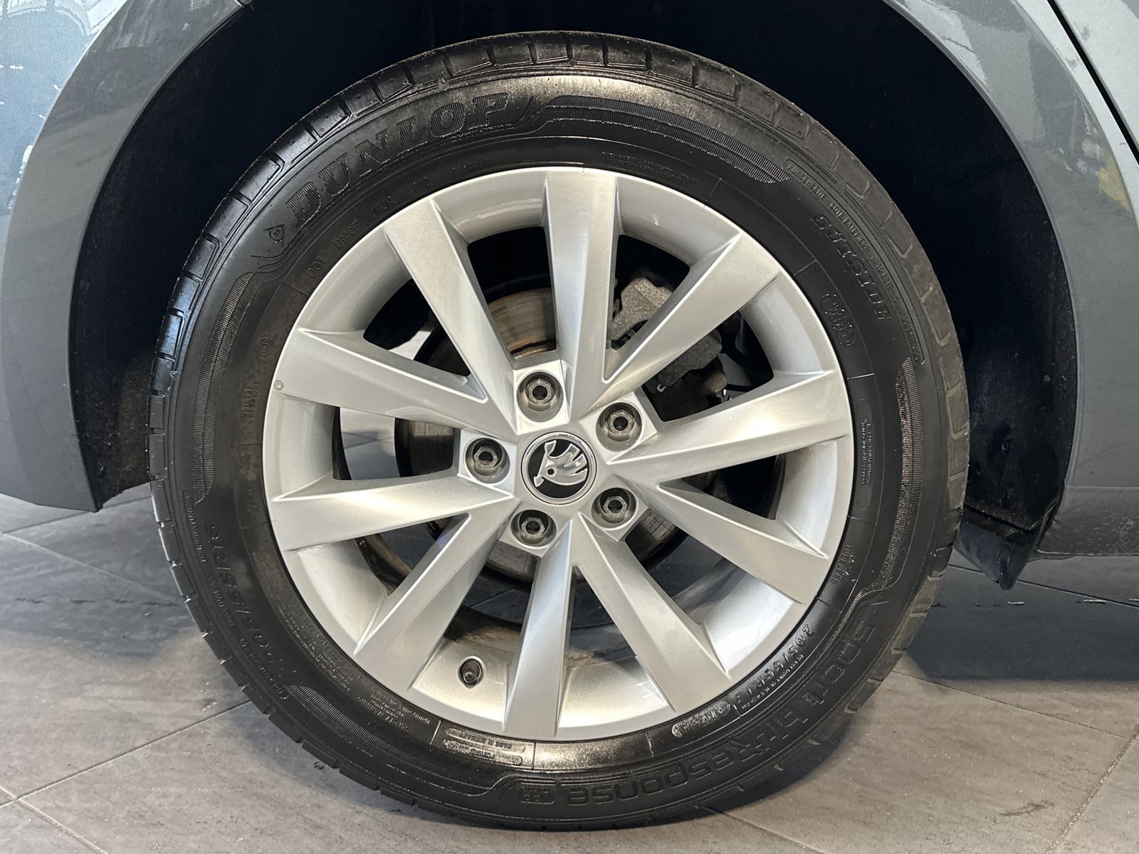 Fahrzeugabbildung SKODA Octavia Combi 2.0 TDI DSG Tour NAV+LED+ACC+DAB