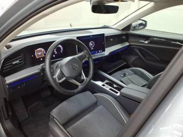 Volkswagen Passat 2.0 TDI Business*AHK*ACC*DSG*Navi*360°