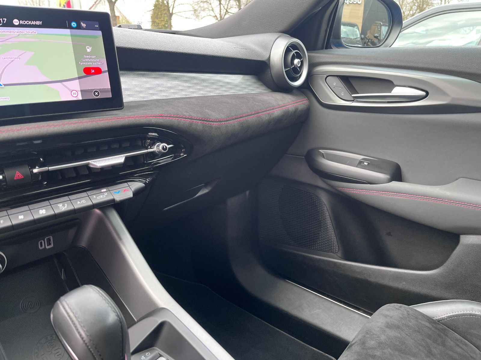 Fahrzeugabbildung Alfa Romeo Tonale Veloce Plug-In-Hybrid AWD