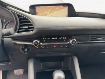 Fotografie des Mazda 3 Lim. Automatik Navi Kamera Sitzheizung