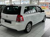 Opel Zafira B Family Plus - Opel Zafira: Family Plus