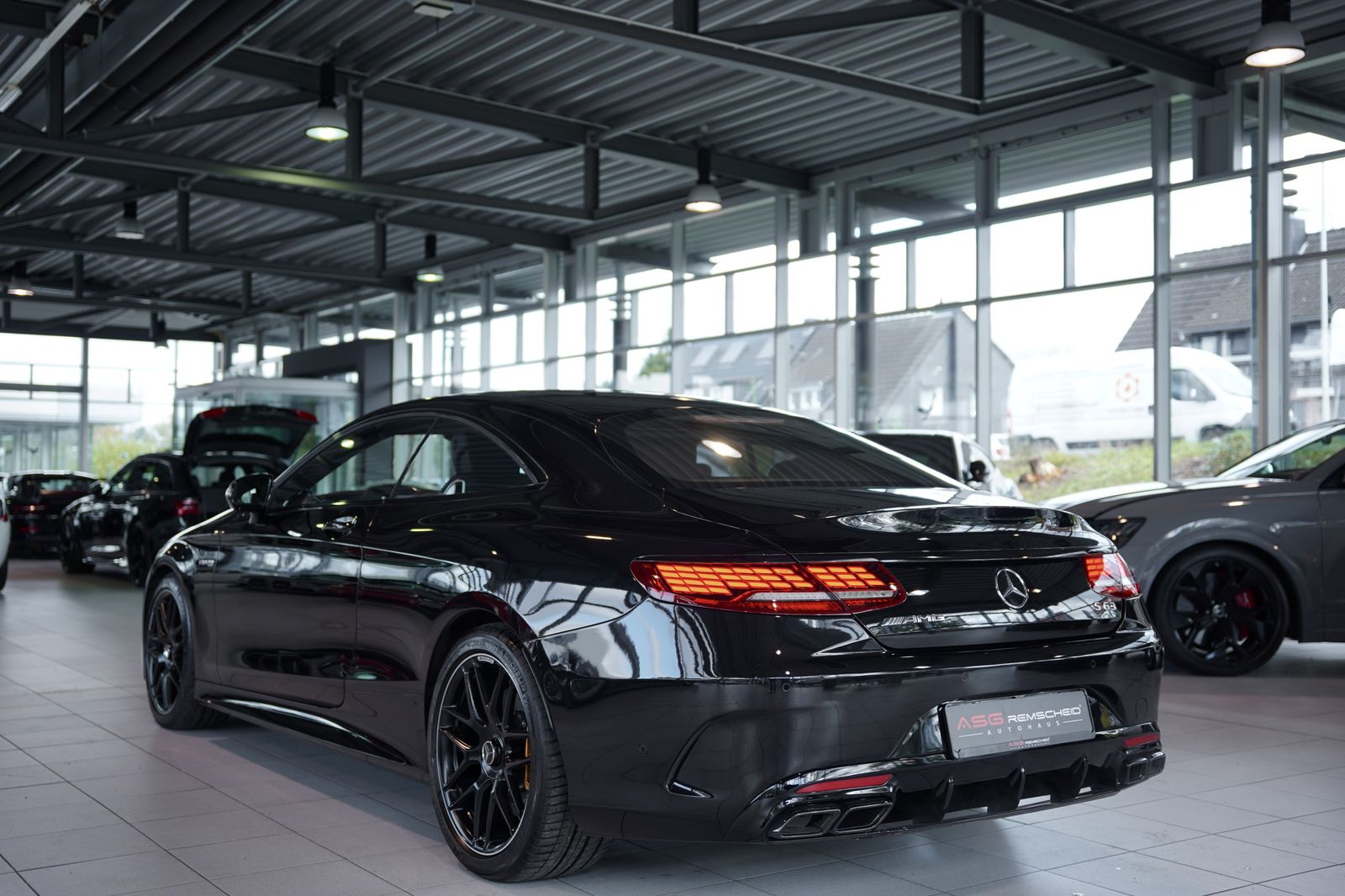 Mercedes Benz S 63 Amg