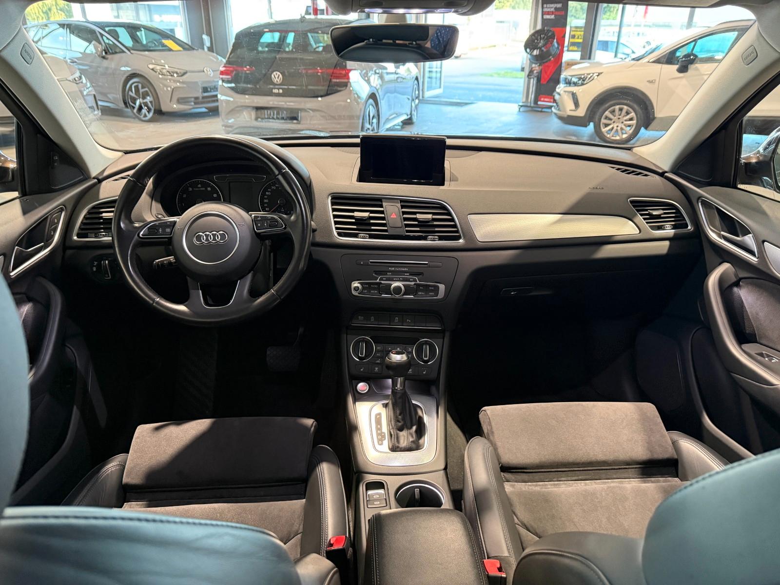 Audi Q3  S Line Sport  LED AHK  Navi