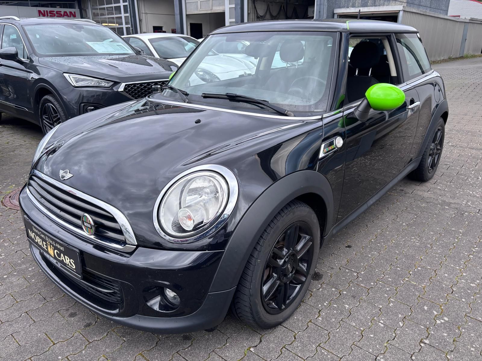 Fahrzeugabbildung MINI One Brick Lane KLIMA LED PDC 16"
