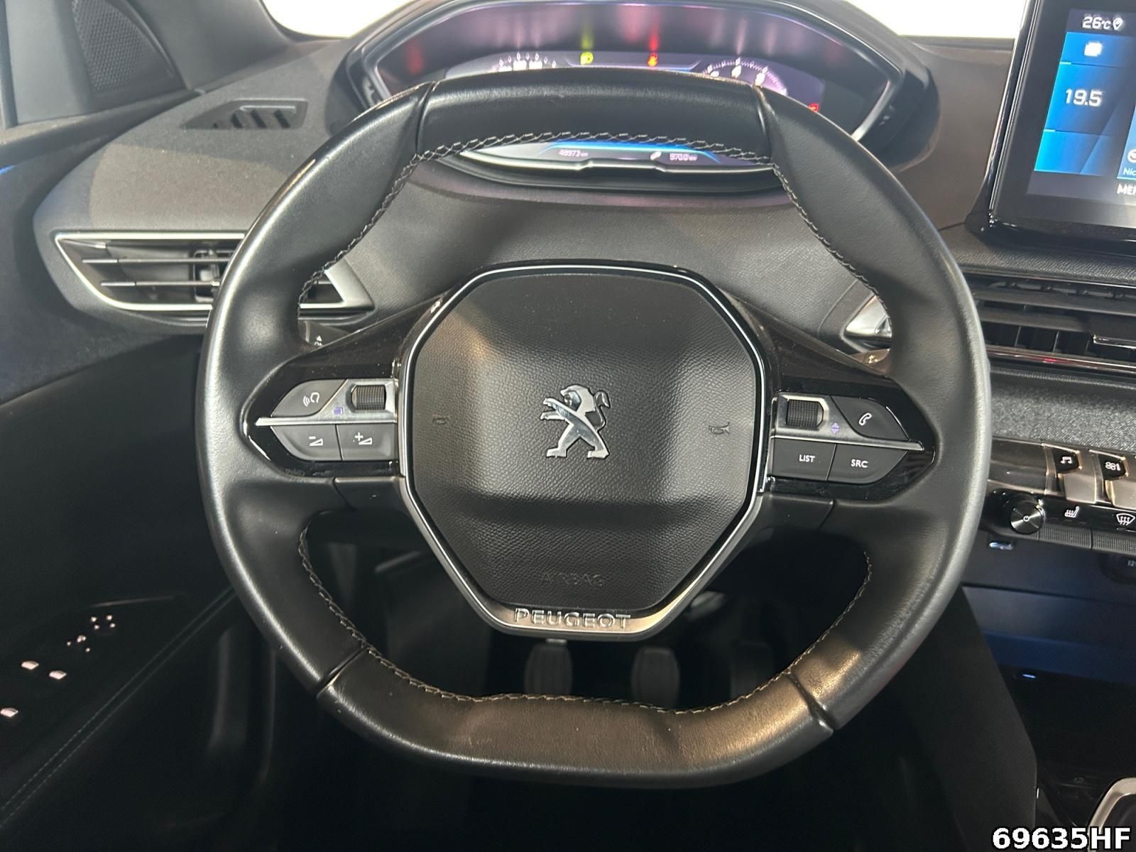 Fahrzeugabbildung Peugeot 3008 1.2 PureTech 130 Allure Pack (EURO 6d)