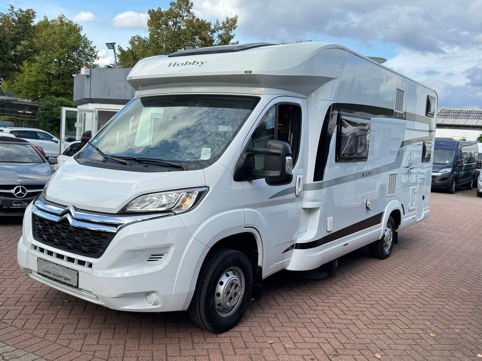 Fahrzeugabbildung Hobby T 65 HKM OPTIMA ON TOUR IC-LINE MAXXAIR BEARLOCK