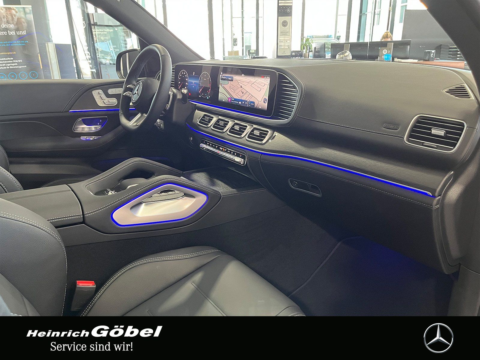 Fahrzeugabbildung Mercedes-Benz GLE 450 d 4M AMG+PANO+HUD+AHK+STANDHZ.+FAHRASSIS