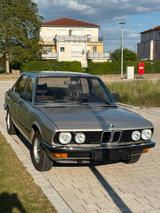 BMW 518 E28 71.500km H-Kennzeichen - scheckheftgepflegte BMW 518