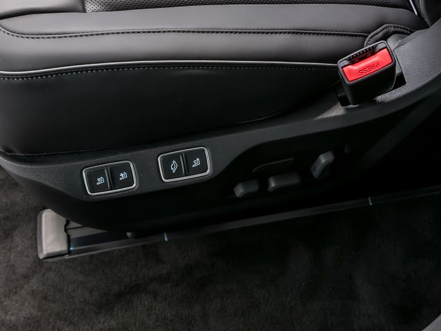 Hyundai Staria Signature Hybrid 2WD 7-Sitzer Park-Paket