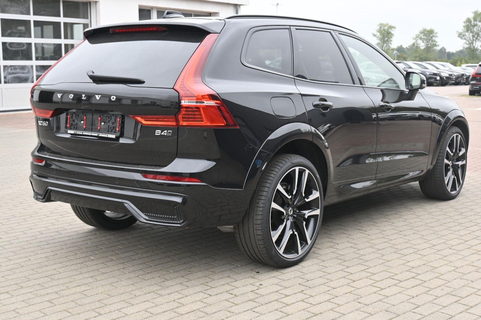 Fahrzeugabbildung Volvo XC60 B4 D AWD Ultimate Dark*STDHZG*360°*ACC*AHK