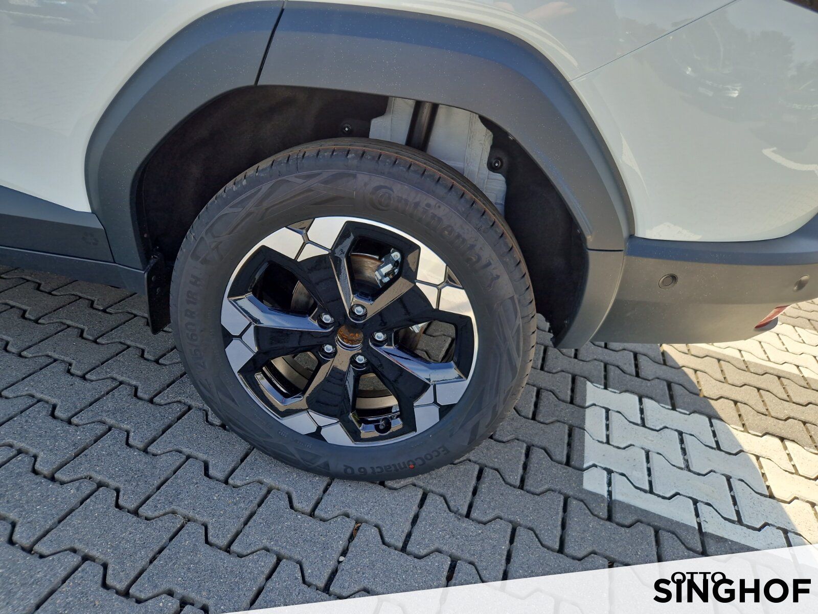 Fahrzeugabbildung Dacia Bigster Extreme Hybrid 155