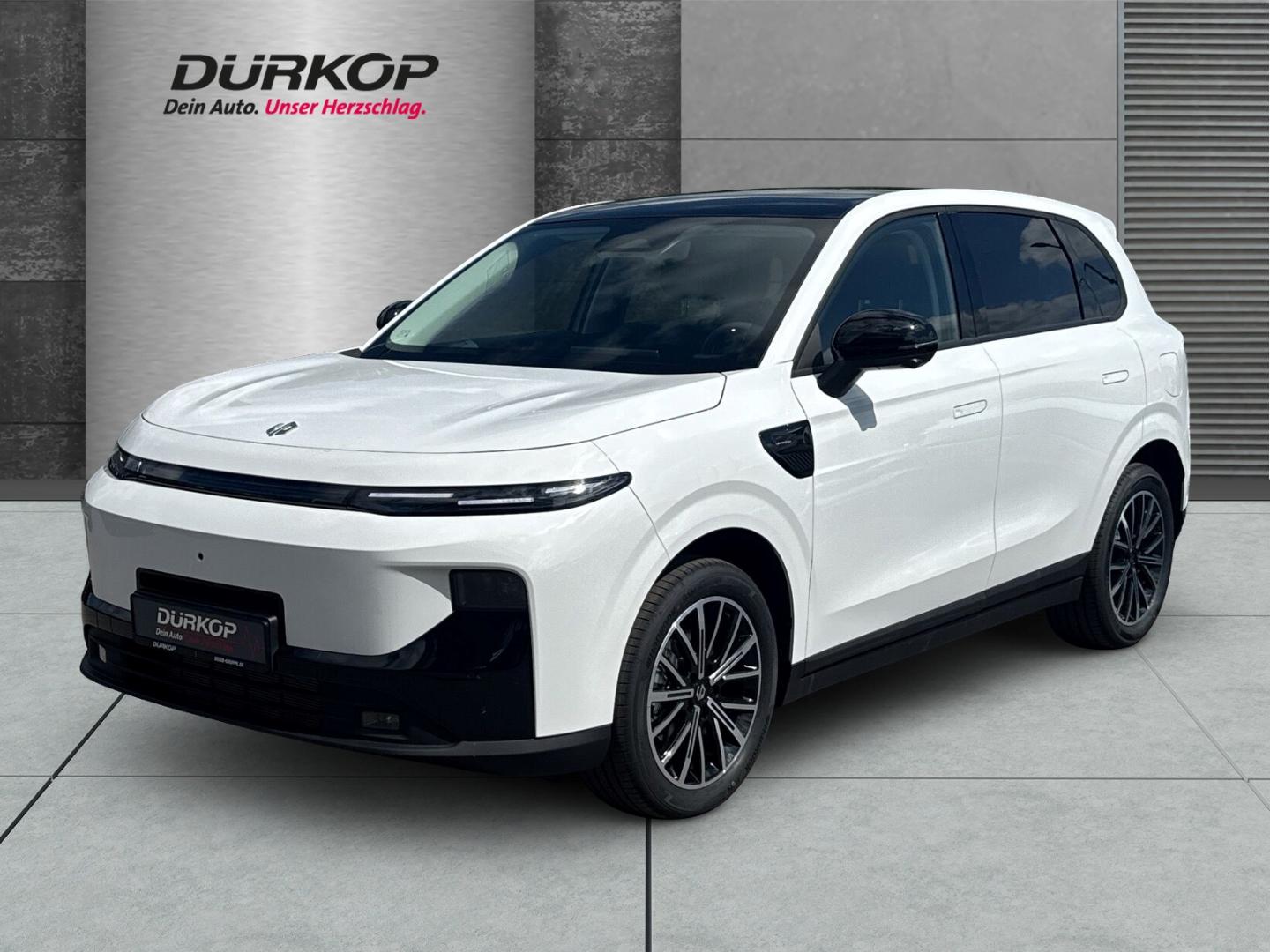 Leapmotor B10 Design HybridEV Range Extended Panorama Navi