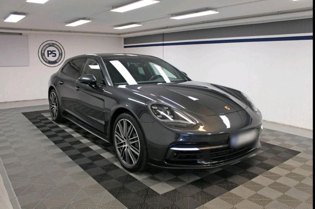 Porsche Panamera 4S