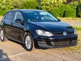 Volkswagen Golf 1.2 TSI CarPlay|PDC|SHZ|Allwetter|Klimaauto - Gebrauchtwagen in Leipzig bis 10.000 Euro