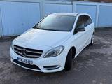 Mercedes-Benz B 200 CDI Automatik/Navi/Sitzheizung/1. Hand