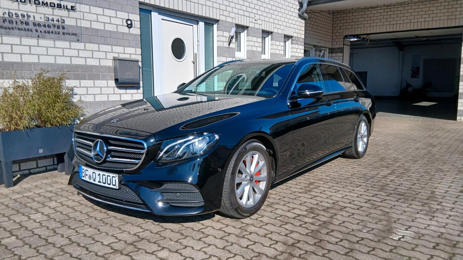 Mercedes-Benz E 220 d  AMG Line / LM "19" AHK schwenkb.