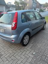 Ford Fiesta 1.4 Ghia Automatik*Klima*Parks... - Ford Fiesta aus 2006: Ghia
