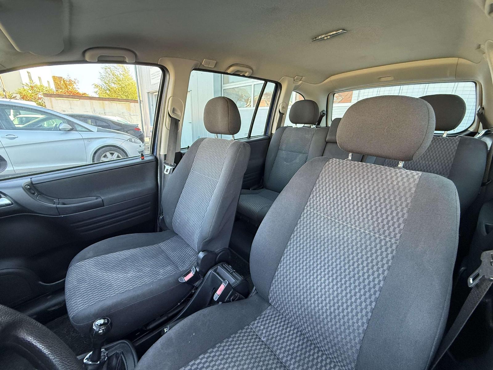 Opel Zafira 2005 — photo 7