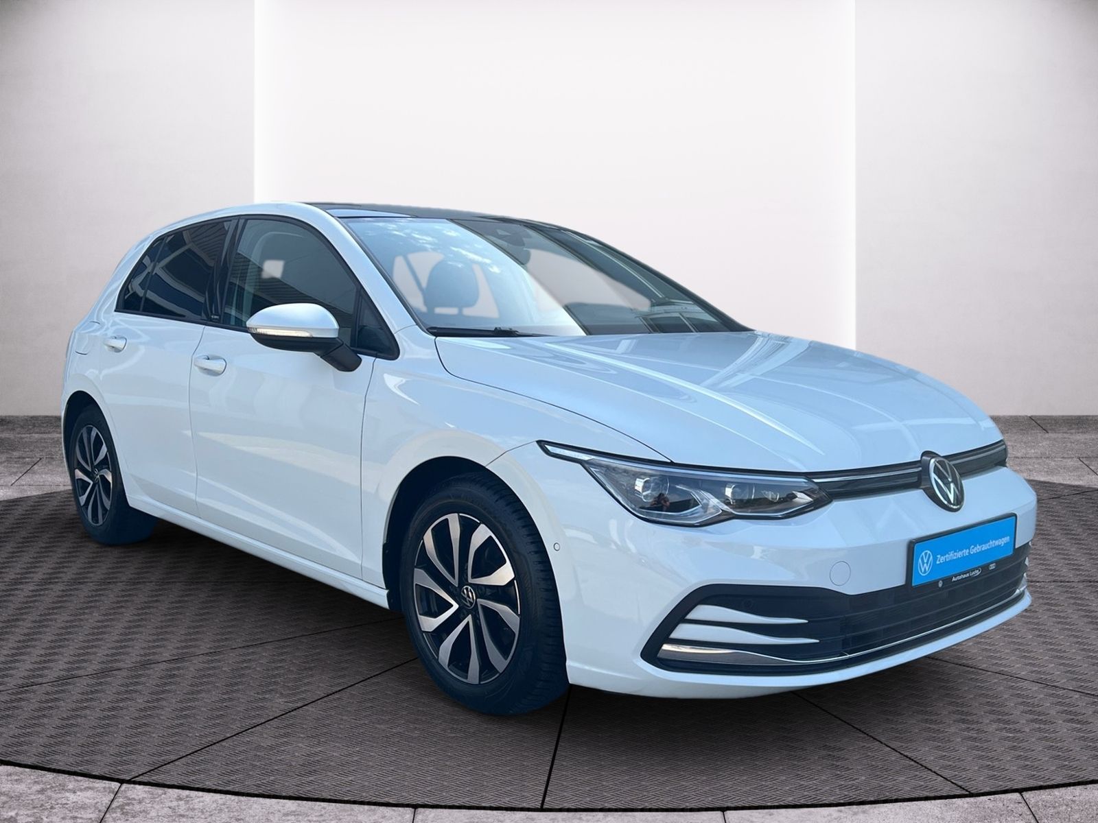 Volkswagen Golf VIII Active 2.0 TDI DSG Matrix Pano AHK HuD foto 3