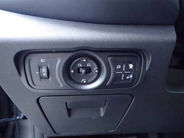 Fahrzeugabbildung BAW 212 TCI 4WD Grün/Schwarz/Grau Leder Digitales Co