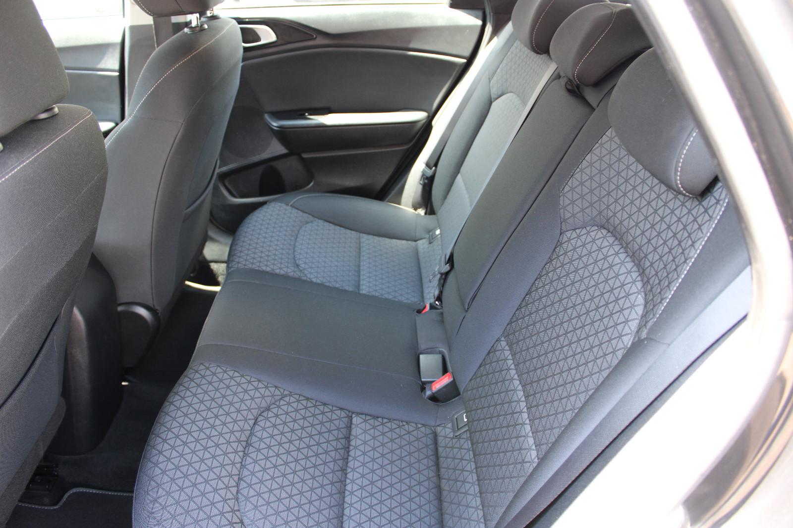 Kia cee'd Sportswagon KLIMAAUTO+SITZ&LENKRADHEIZ+PDC