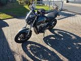 Yamaha MT-09  - YAMAHA MT