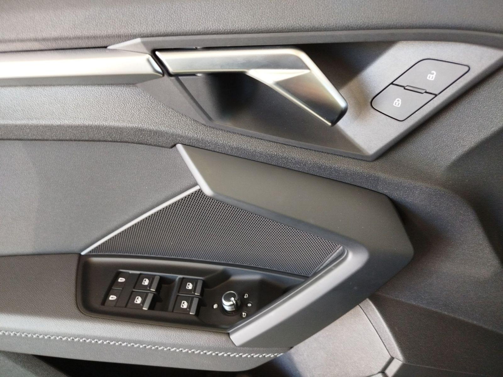 Audi S3 Sportback TFSI quattro S tronic LED PDC, миниатюра 7