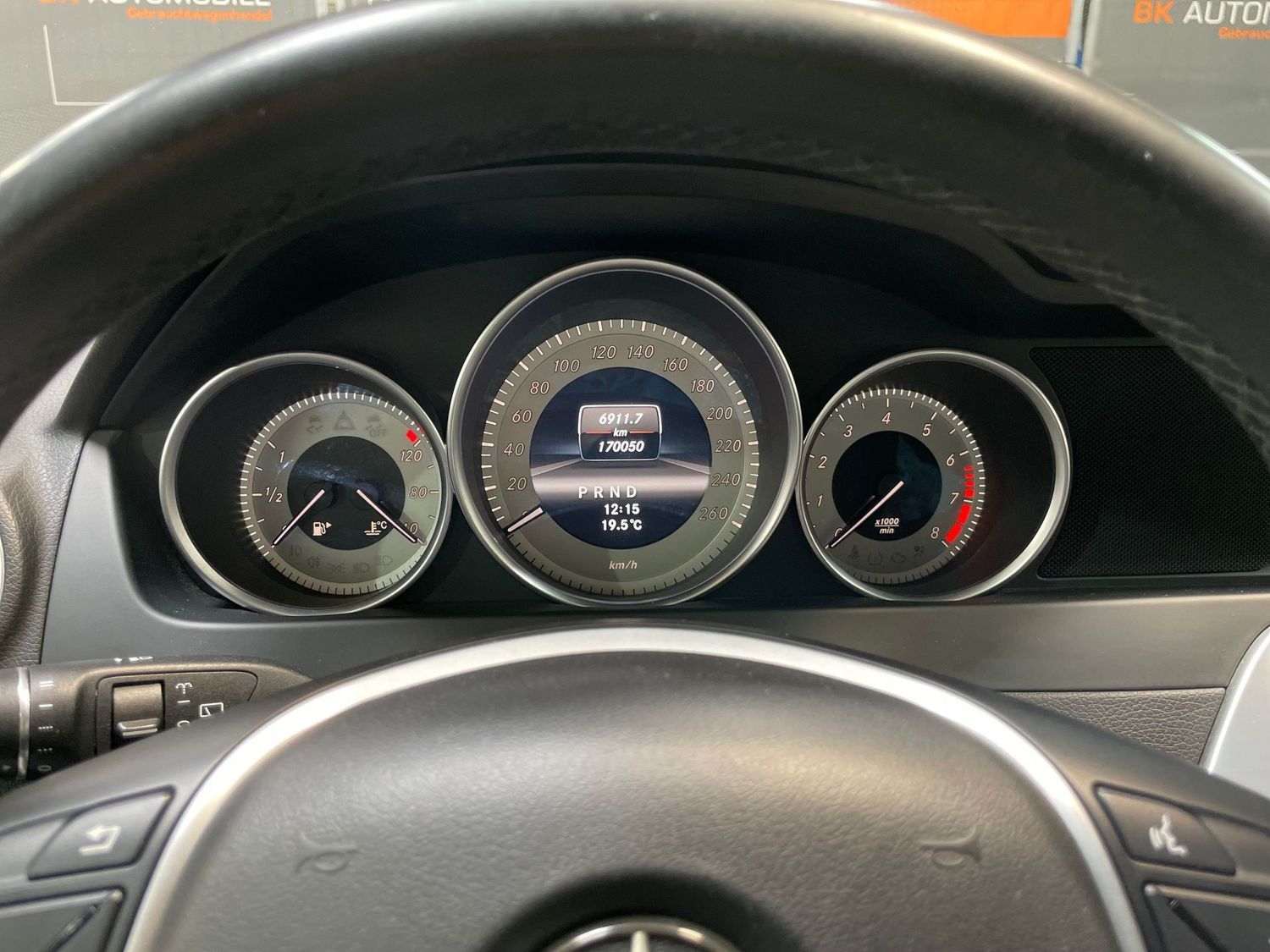 Fahrzeugabbildung Mercedes-Benz C 200 T CGI BlueEfficiency #Tempomat#PDC#Navi