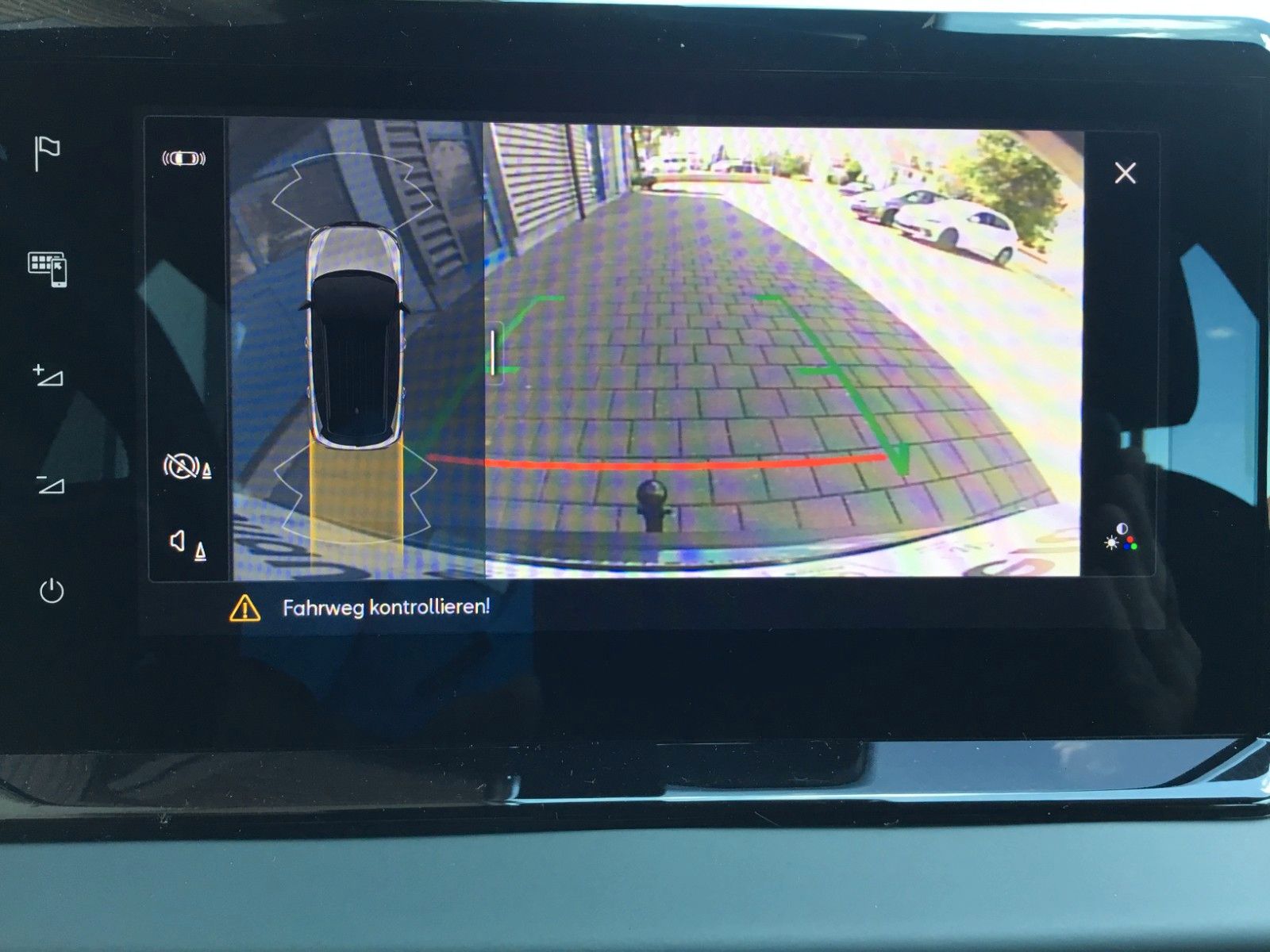Fahrzeugabbildung SEAT Arona 1.0 TSI Style DSG+AHK+ACC+Navi+Kamera
