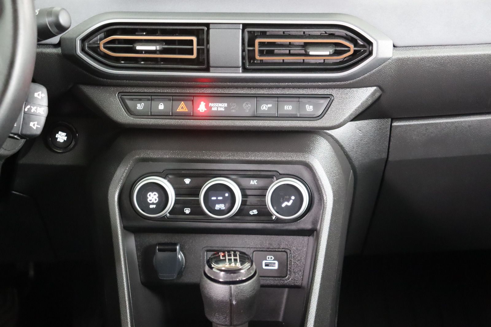 Fahrzeugabbildung Ford Grand C-Max 1.0 Cool & Connect * Navi * SHZ HU/A